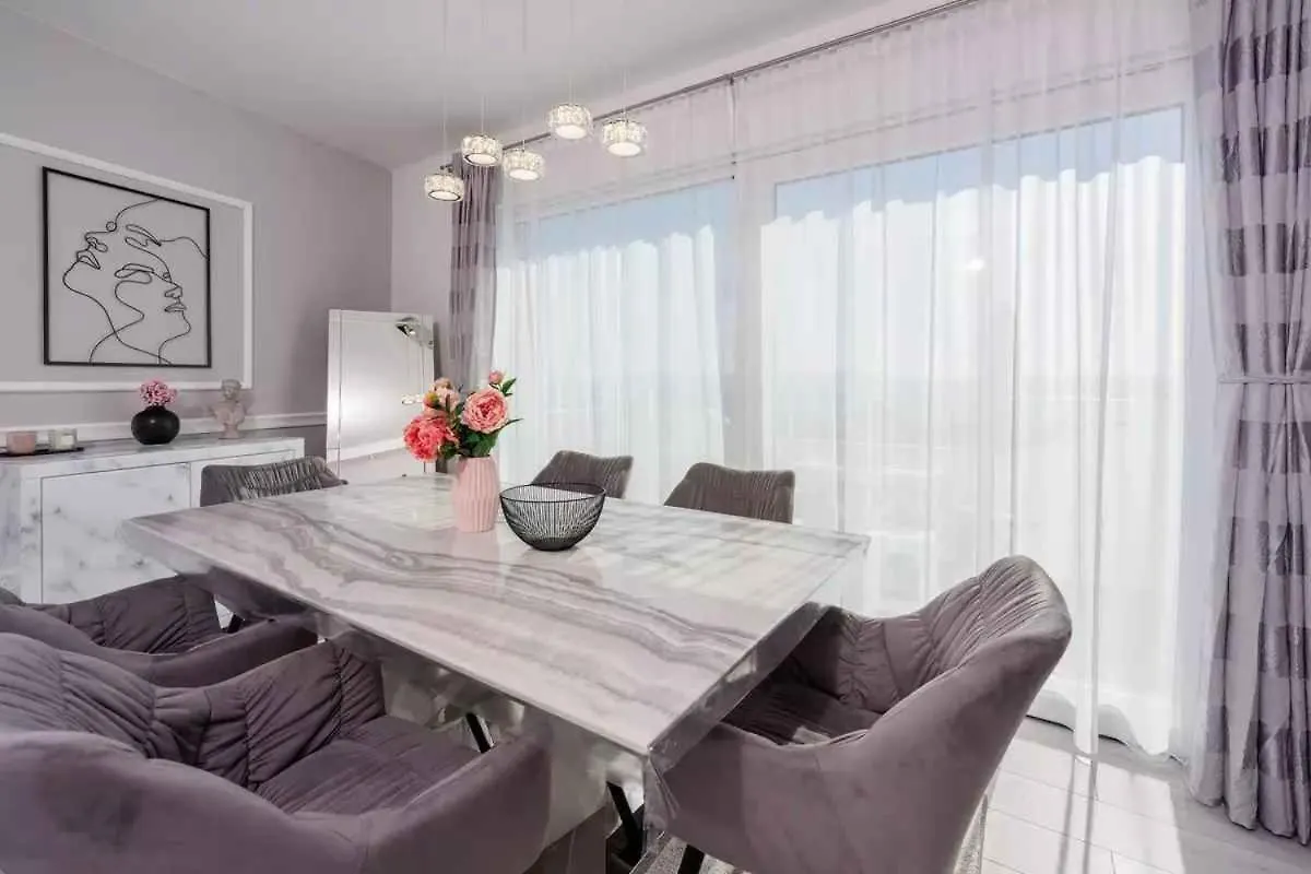 Apartment In Crikvenica 45028