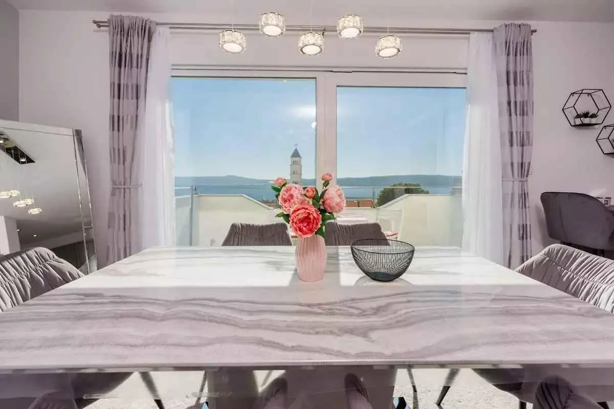 Apartment In Crikvenica 45028