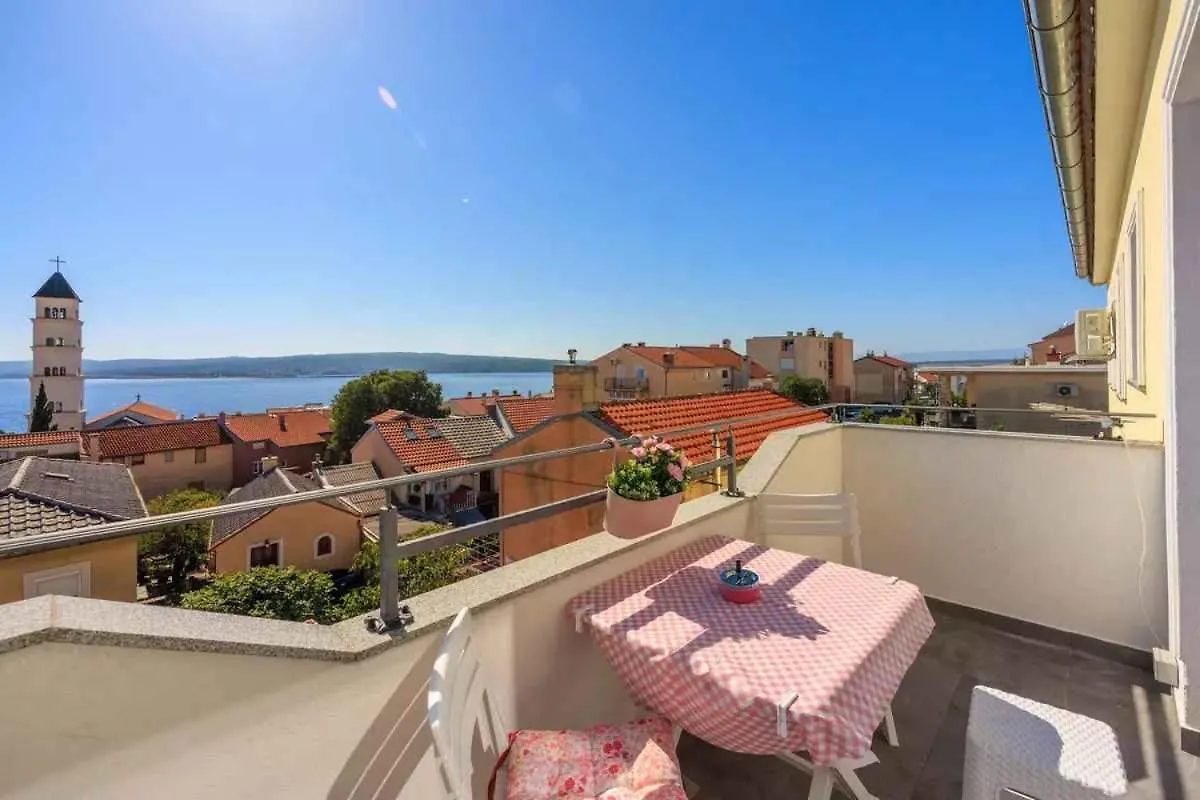 Apartment In Crikvenica 45028
