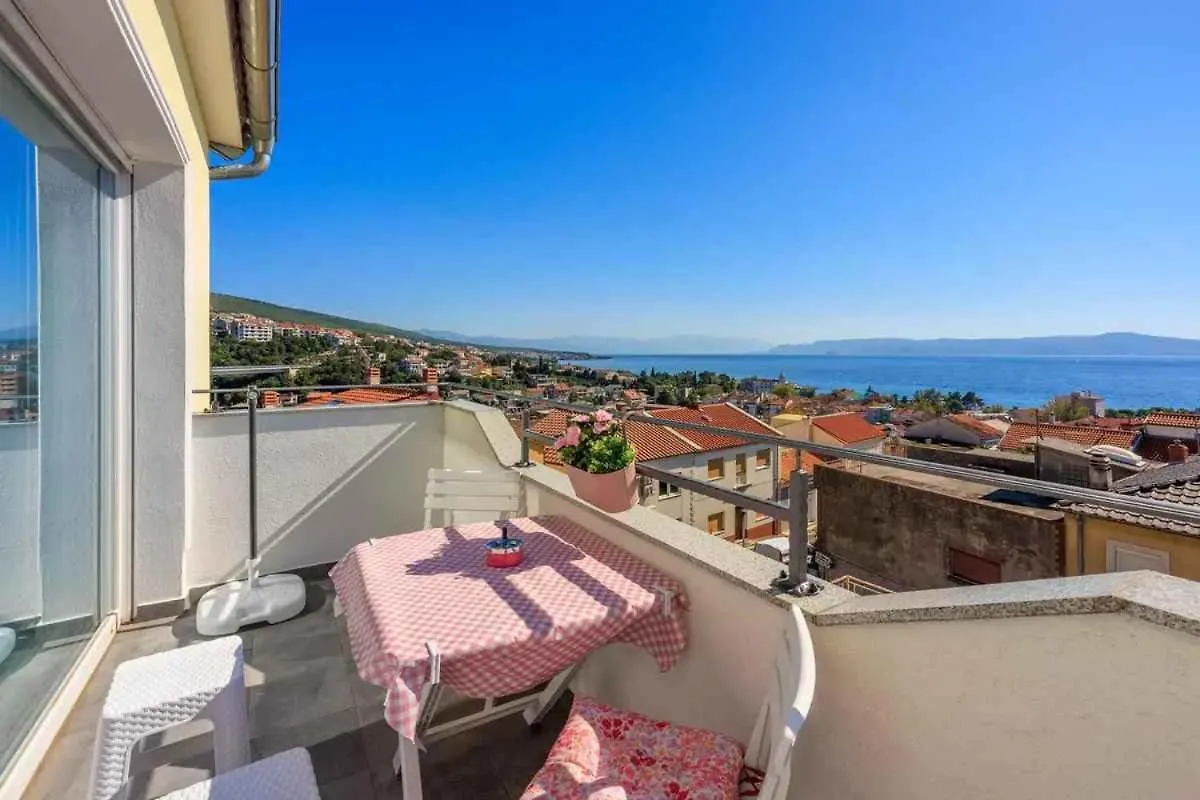 Apartment In Crikvenica 45028